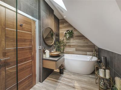 Superbly Appointed Bathroom